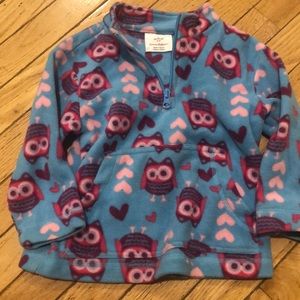 Girls fleece owl and hearts pull over